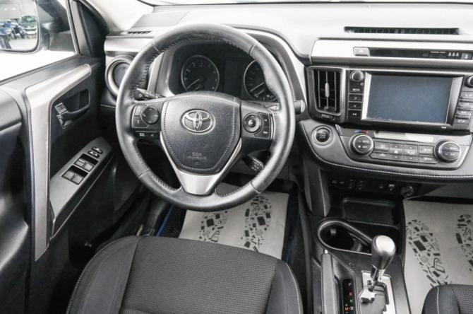Toyota RAV4 IV (XA40) Рестайлинг с пробегом 2018 года, цена 2 599 000 рублей, 137034 км, внедорожник, Автокод Объявления