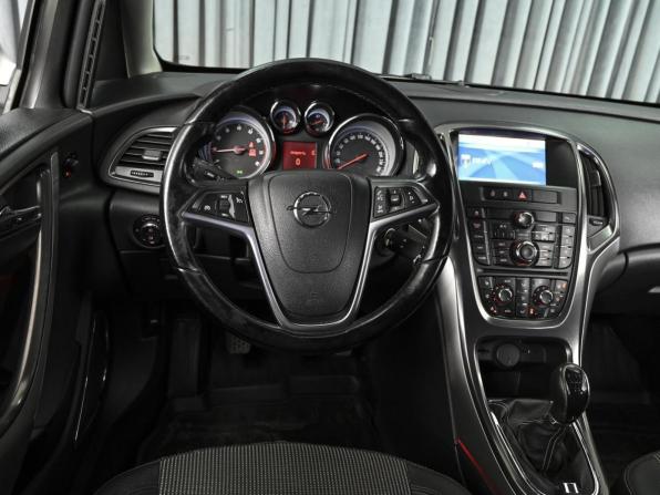 Opel Astra J с пробегом 2012 года, цена 749 000 рублей, 211244 км, хэтчбек, Автокод Объявления
