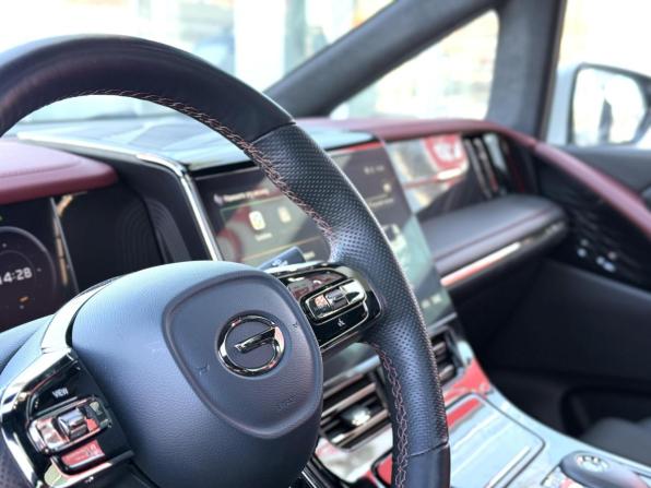 GAC M8 с пробегом 2024 года, цена 5 045 000 рублей, 5755 км, минивэн, Автокод Объявления