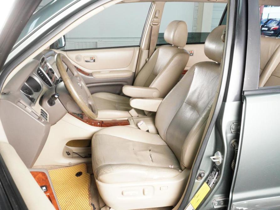 Toyota Highlander I (XU20) Рестайлинг Минеральные Воды  - изображение 10