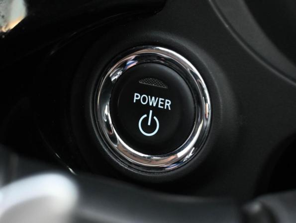 Mitsubishi Outlander III Рестайлинг 2 с пробегом 2015 года, цена 2 120 000 рублей, 192067 км, внедорожник, Автокод Объявления