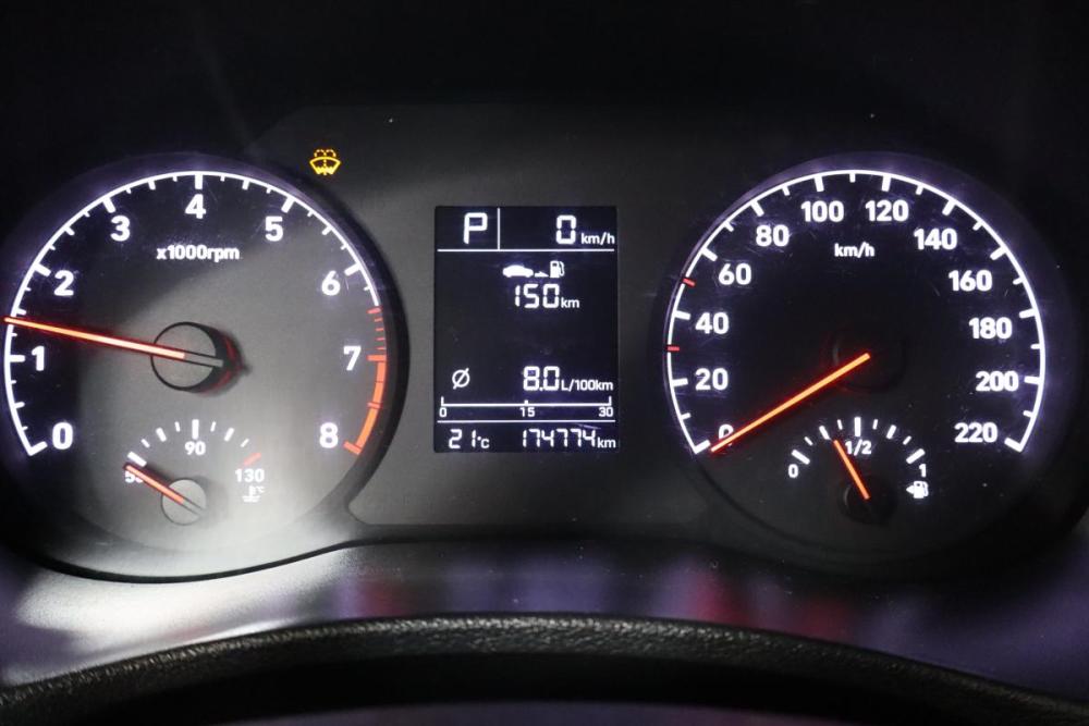 Hyundai Solaris II Санкт-Петербург  - изображение 16