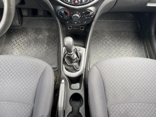 Hyundai Solaris I с пробегом 2013 года, цена 615 000 рублей, 161800 км, хэтчбек, Автокод Объявления