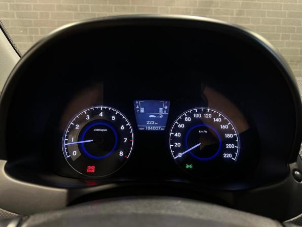 Hyundai Solaris I с пробегом 2011 года, цена 650 000 рублей, 184006 км, седан, Автокод Объявления