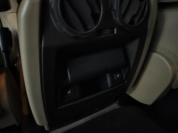 Land Rover Discovery IV Рестайлинг с пробегом 2014 года, цена 2 250 000 рублей, 245000 км, внедорожник, Автокод Объявления
