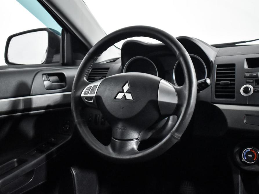 Mitsubishi Lancer X Рестайлинг Санкт-Петербург  - изображение 9
