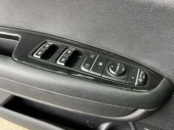 Kia Optima IV Рестайлинг с пробегом 2018 года, цена 1 879 000 рублей, 155069 км, седан, Автокод Объявления