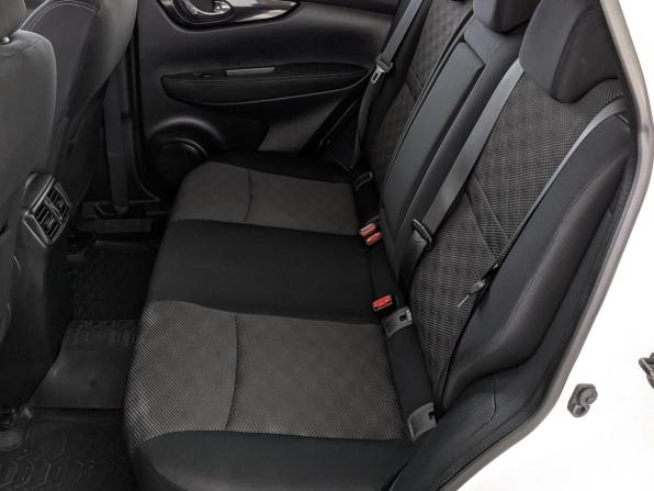 Nissan Qashqai II с пробегом 2015 года, цена 1 300 000 рублей, 172094 км, внедорожник, Автокод Объявления