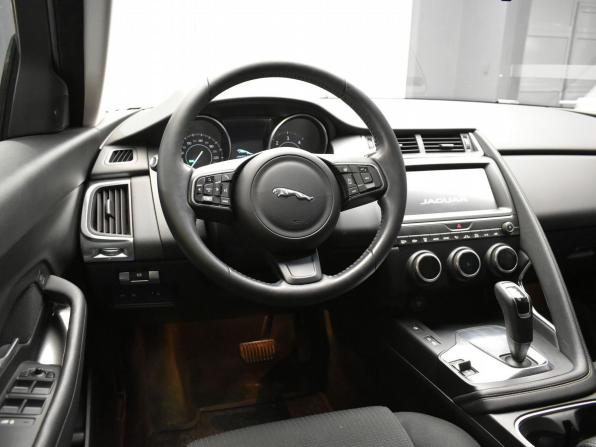 Jaguar E-Pace I с пробегом 2019 года, цена 2 780 000 рублей, 76616 км, внедорожник, Автокод Объявления