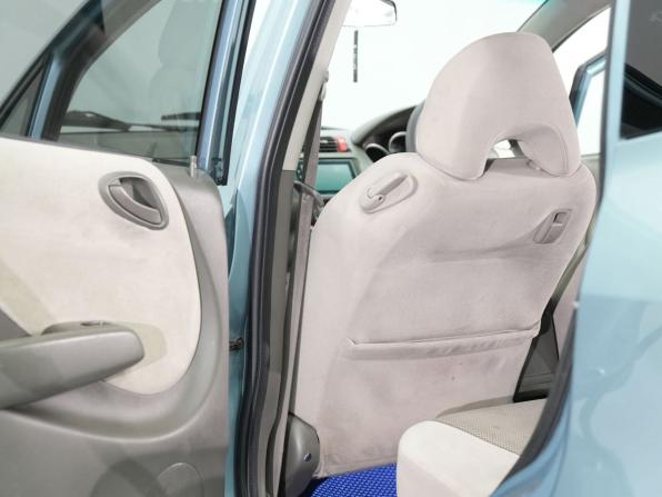 Honda Fit I с пробегом 2005 года, цена 470 000 рублей, 245690 км, хэтчбек, Автокод Объявления