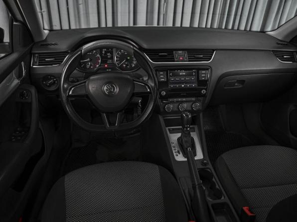 Skoda Octavia III (A7) с пробегом 2014 года, цена 1 379 000 рублей, 299978 км, лифтбек, Автокод Объявления