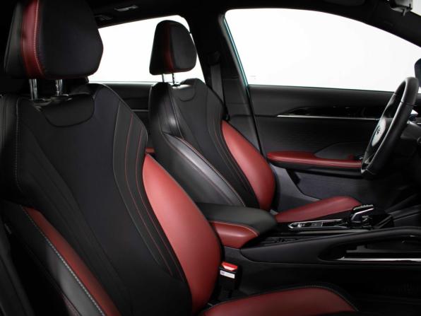 Geely Coolray I Рестайлинг с пробегом 2024 года, цена 2 090 000 рублей, 22700 км, внедорожник, Автокод Объявления