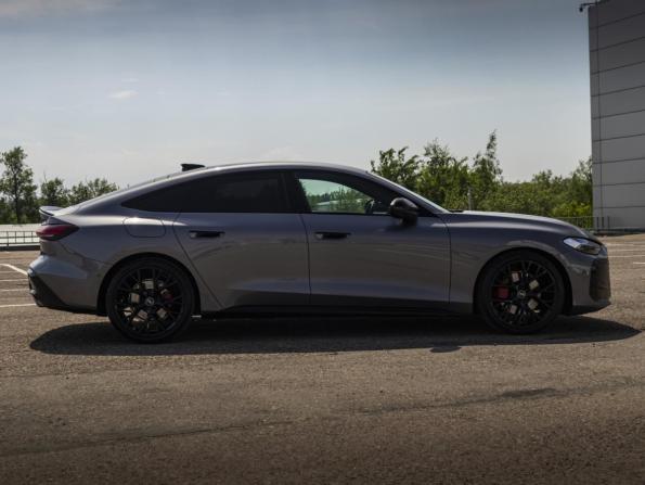 Audi A5 III (B10) с пробегом 2025 года, цена 5 549 000 рублей, 5600 км, лифтбек, Автокод Объявления