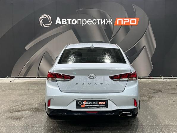 Hyundai Sonata VII (LF) Рестайлинг с пробегом 2018 года, цена 1 545 000 рублей, 131028 км, седан, Автокод Объявления