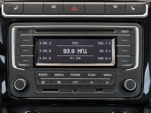 Volkswagen Polo V с пробегом 2014 года, цена 887 000 рублей, 109360 км, седан, Автокод Объявления