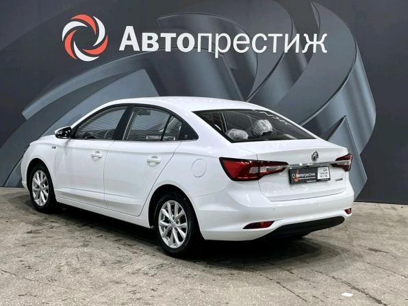 MG 5 I Рестайлинг с пробегом 2023 года, цена 1 695 000 рублей, 2128 км, седан, Автокод Объявления