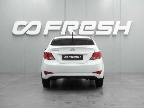 Hyundai Solaris I Рестайлинг с пробегом 2016 года, цена 1 045 000 рублей, 118802 км, седан, Автокод Объявления
