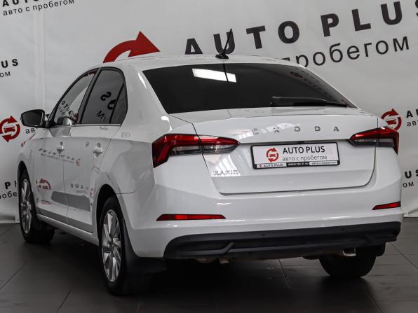 Skoda Rapid II с пробегом 2021 года, цена 1 649 000 рублей, 46233 км, лифтбек, Автокод Объявления
