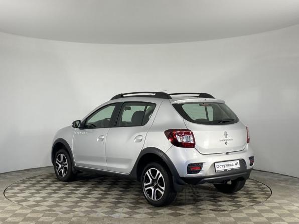 Renault Sandero II Рестайлинг с пробегом 2020 года, цена 1 390 000 рублей, 59019 км, хэтчбек, Автокод Объявления