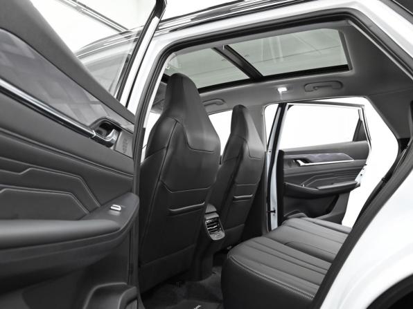 Dongfeng Mage с пробегом 2025 года, цена 2 499 000 рублей, 8 км, внедорожник, Автокод Объявления
