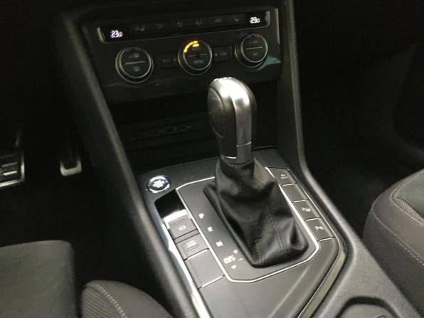 Volkswagen Tiguan II с пробегом 2019 года, цена 1 969 000 рублей, 139462 км, внедорожник, Автокод Объявления