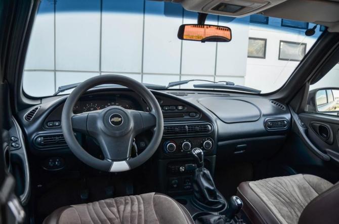 Chevrolet Niva I Рестайлинг с пробегом 2017 года, цена 765 000 рублей, 93532 км, внедорожник, Автокод Объявления
