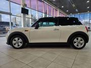 Mini Hatch III (F55/F56) Москва  - изображение 27