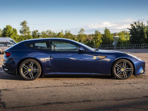 Ferrari FF с пробегом 2015 года, цена 10 900 000 рублей, 51000 км, хэтчбек, Автокод Объявления