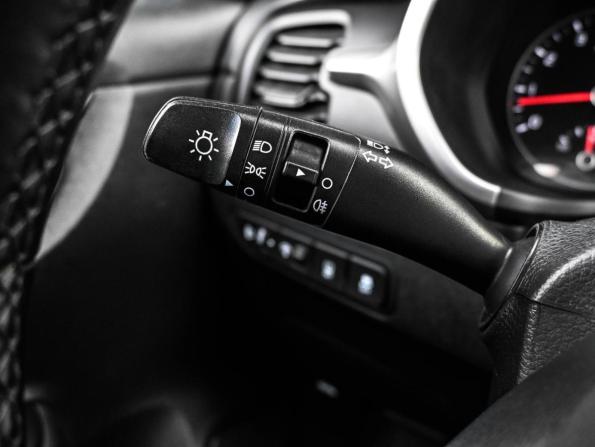 Kia Rio IV Рестайлинг с пробегом 2021 года, цена 1 719 000 рублей, 73273 км, седан, Автокод Объявления