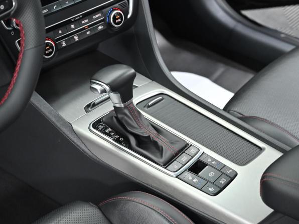Kia Optima IV с пробегом 2017 года, цена 1 849 000 рублей, 151000 км, седан, Автокод Объявления