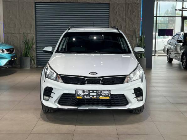 Kia Rio IV Рестайлинг с пробегом 2020 года, цена 1 495 000 рублей, 41000 км, хэтчбек, Автокод Объявления