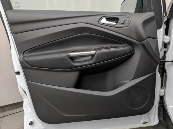 Ford Kuga II Рестайлинг с пробегом 2017 года, цена 1 725 000 рублей, 97619 км, внедорожник, Автокод Объявления