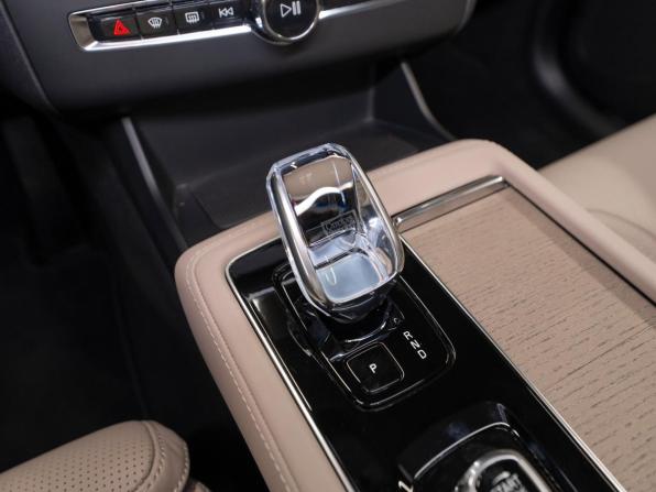 Volvo XC90 II Рестайлинг 2 с пробегом 2025 года, цена 9 700 000 рублей, 15 км, внедорожник, Автокод Объявления
