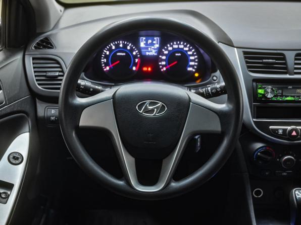 Hyundai Solaris I Рестайлинг с пробегом 2015 года, цена 1 219 000 рублей, 94254 км, хэтчбек, Автокод Объявления
