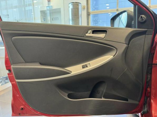 Hyundai Solaris I с пробегом 2014 года, цена 730 000 рублей, 125507 км, седан, Автокод Объявления