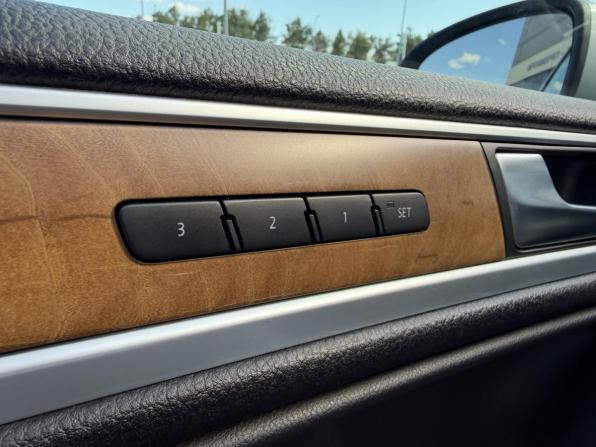 Volkswagen Touareg II с пробегом 2014 года, цена 2 380 000 рублей, 175241 км, внедорожник, Автокод Объявления