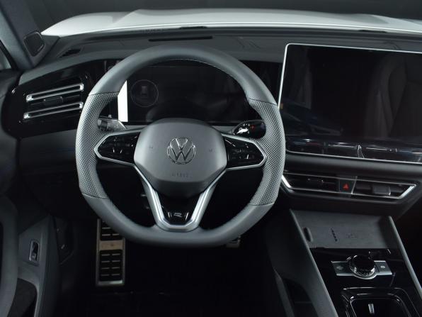Volkswagen Tiguan III (China Market) с пробегом 2026 года, цена 4 699 995 рублей, 60 км, внедорожник, Автокод Объявления