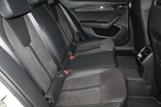 Skoda Octavia IV (A8) с пробегом 2021 года, цена 2 399 000 рублей, 27650 км, лифтбек, Автокод Объявления