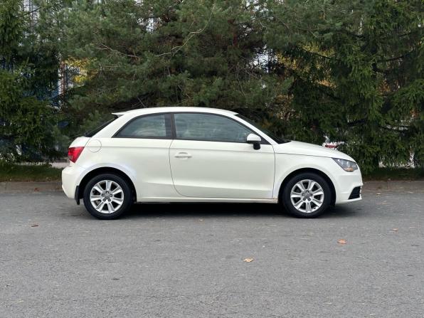 Audi A1 I (8X) с пробегом 2012 года, цена 819 000 рублей, 169536 км, хэтчбек, Автокод Объявления