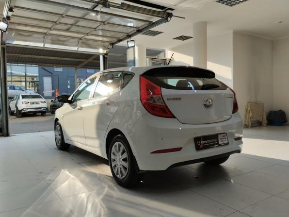 Hyundai Solaris I Рестайлинг с пробегом 2014 года, цена 1 000 000 рублей, 107047 км, хэтчбек, Автокод Объявления