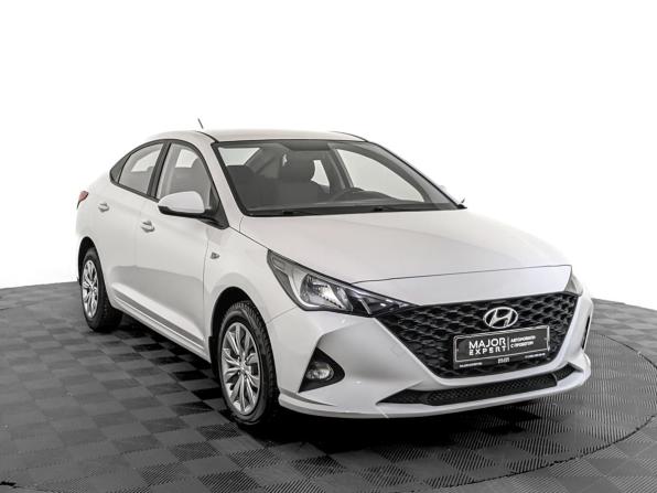 Hyundai Solaris II Рестайлинг с пробегом 2022 года, цена 1 620 000 рублей, 69491 км, седан, Автокод Объявления