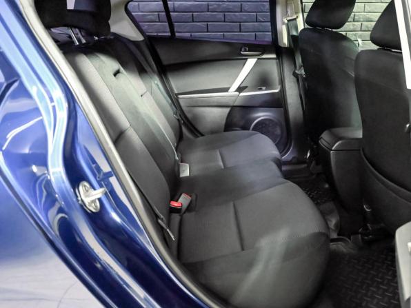 Mazda 3 II (BL) Рестайлинг с пробегом 2012 года, цена 950 000 рублей, 198568 км, седан, Автокод Объявления