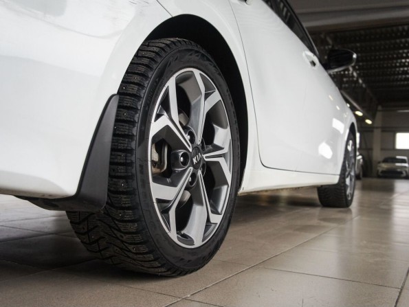 Kia Ceed III с пробегом 2018 года, цена 1 625 000 рублей, 142000 км, универсал, Автокод Объявления