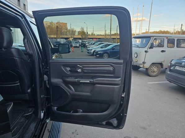 Ram 1500 V с пробегом 2022 года, цена 6 599 000 рублей, 172501 км, offers.body_type.unknown, Автокод Объявления