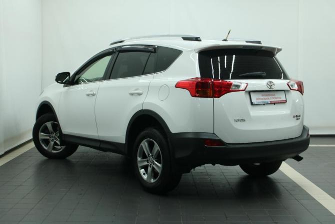 Toyota RAV4 IV (XA40) с пробегом 2015 года, цена 1 930 000 рублей, 172782 км, внедорожник, Автокод Объявления