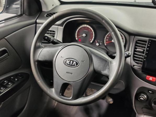 Kia Rio II Рестайлинг с пробегом 2009 года, цена 399 000 рублей, 310271 км, седан, Автокод Объявления
