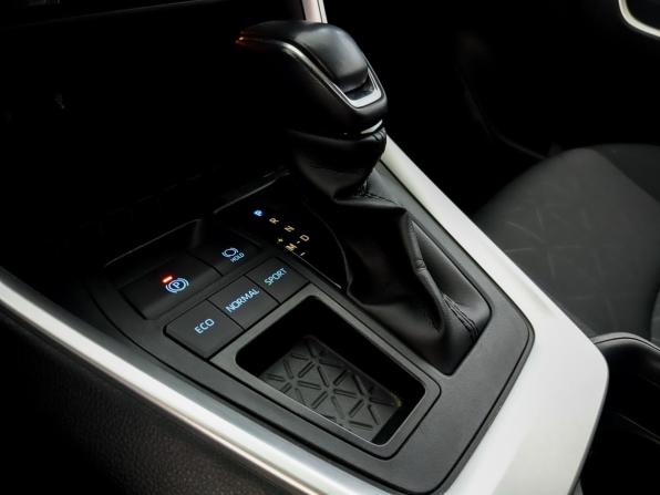 Toyota RAV4 V (XA50) с пробегом 2021 года, цена 3 350 000 рублей, 29900 км, внедорожник, Автокод Объявления