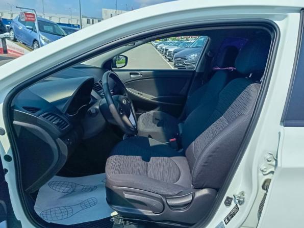 Hyundai Solaris I Рестайлинг с пробегом 2016 года, цена 999 995 рублей, 133320 км, хэтчбек, Автокод Объявления