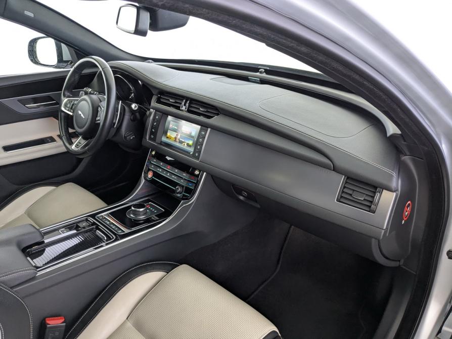 Jaguar XF II Москва  - изображение 11