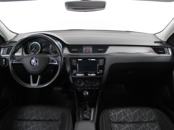 Skoda Rapid I Рестайлинг с пробегом 2019 года, цена 1 489 900 рублей, 70290 км, лифтбек, Автокод Объявления